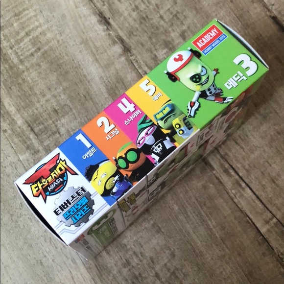 Academy tbuster medic 3 plastic model robot figure - Picture 2 of 4